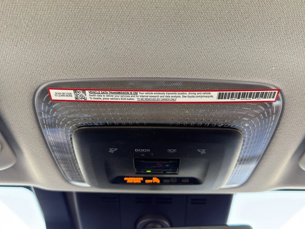 2026 Toyota Prius Plug-in Hybrid XSE Premium - Photo 34