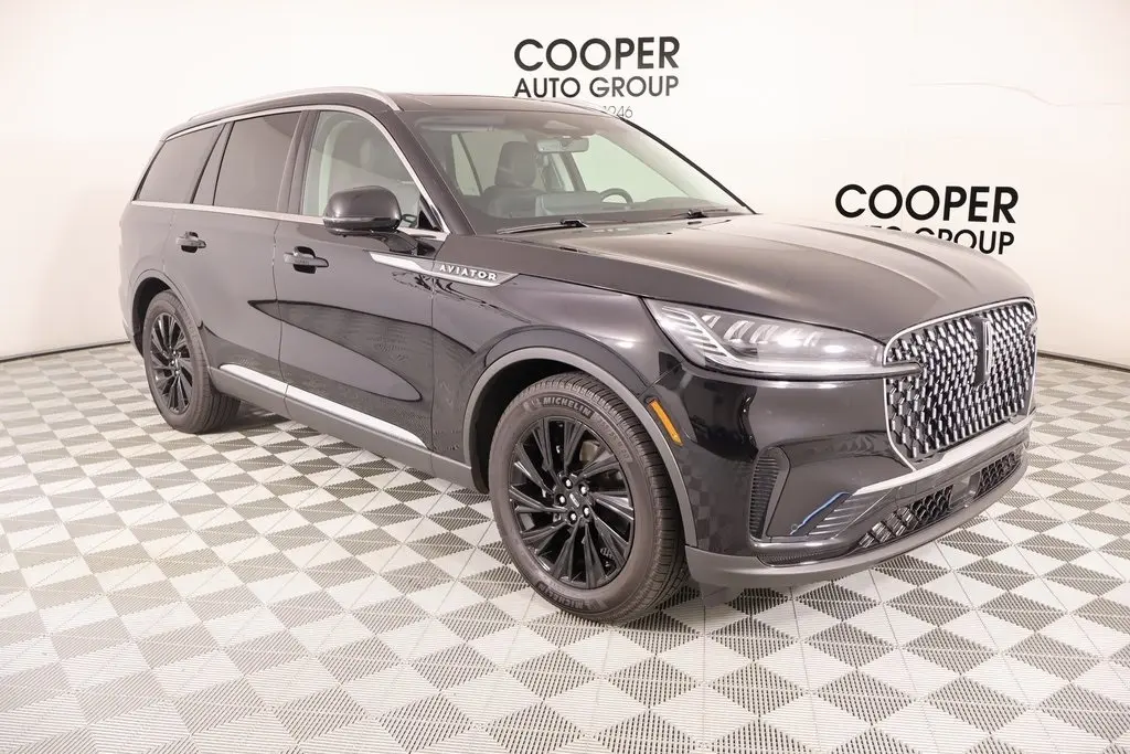 2025 Lincoln Aviator Premiere's photo