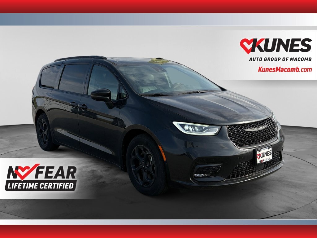2024 Chrysler Pacifica Plug-In Hybrid Select Premium S Appearance