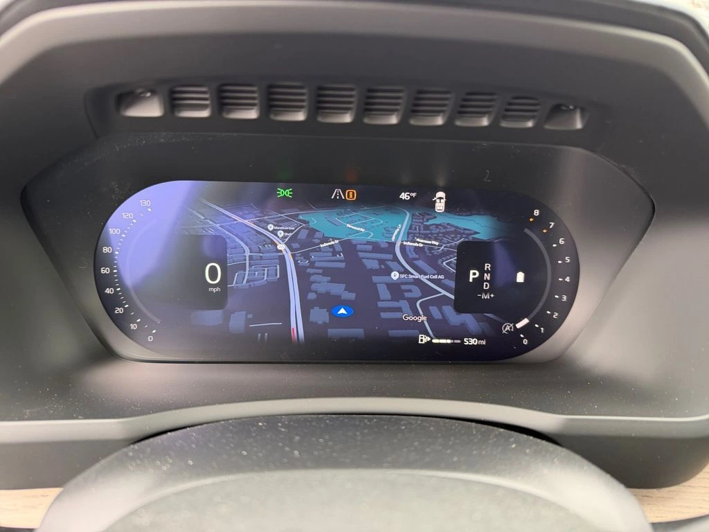 2026 Volvo - image 24