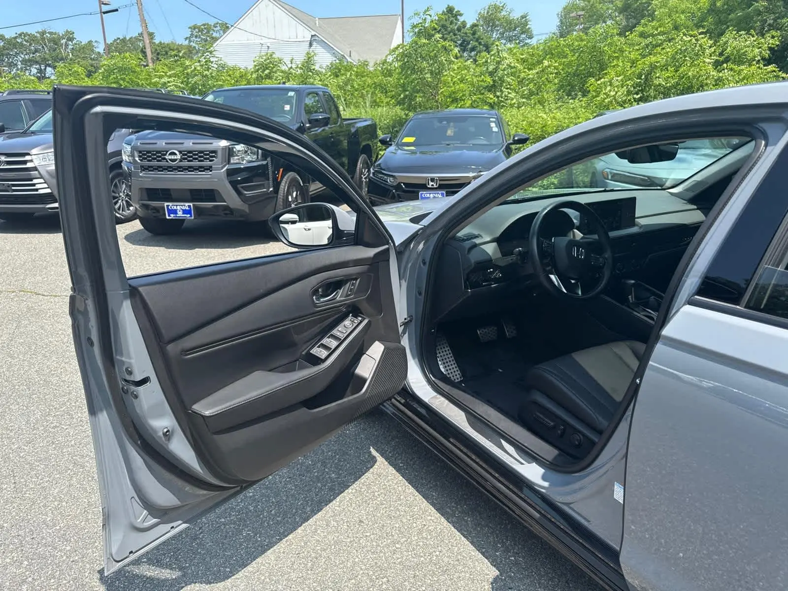 2023 Honda Accord Hybrid Touring photo 8