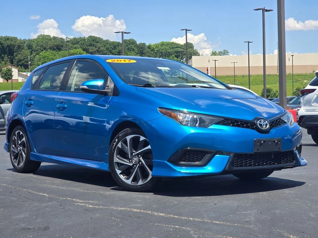 2017 Toyota Corolla iM CVT's photo