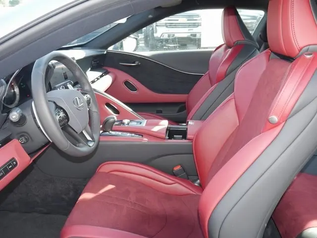 2025 Lexus LC 500 photo 2