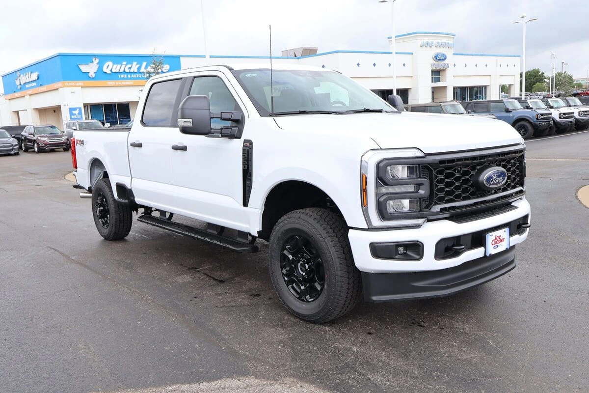 2026 Ford F-250 XL 4x4 Crew Cab 6-3/4' Box's photo