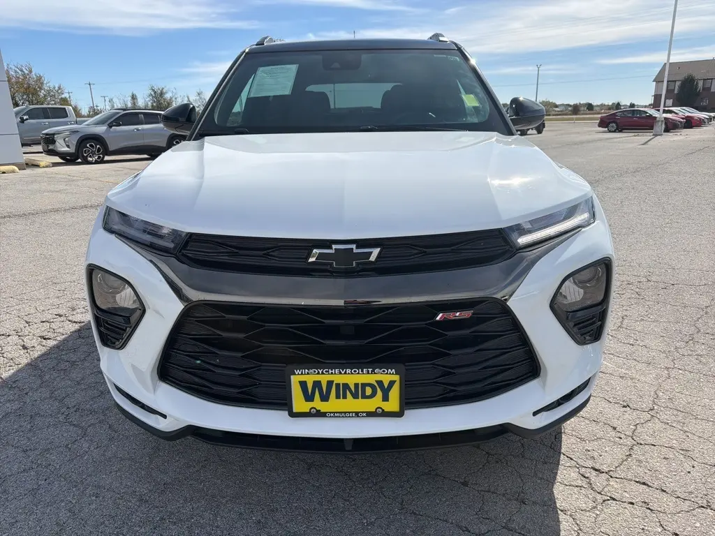 2023 Chevrolet Trailblazer RS photo 2