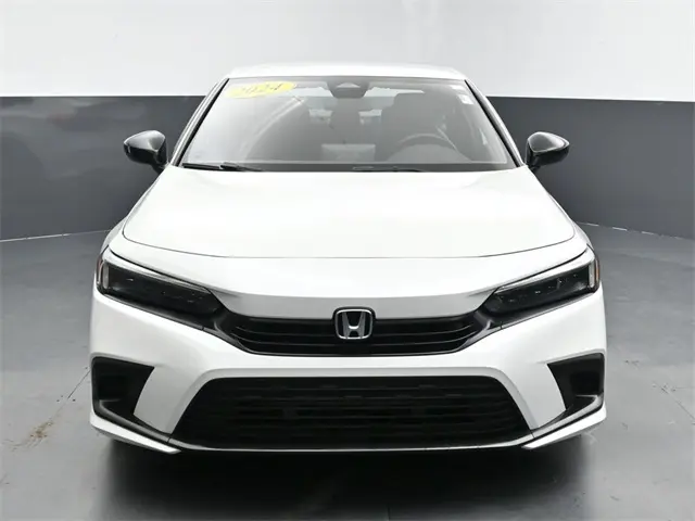 2024 Honda Civic Sport photo 2