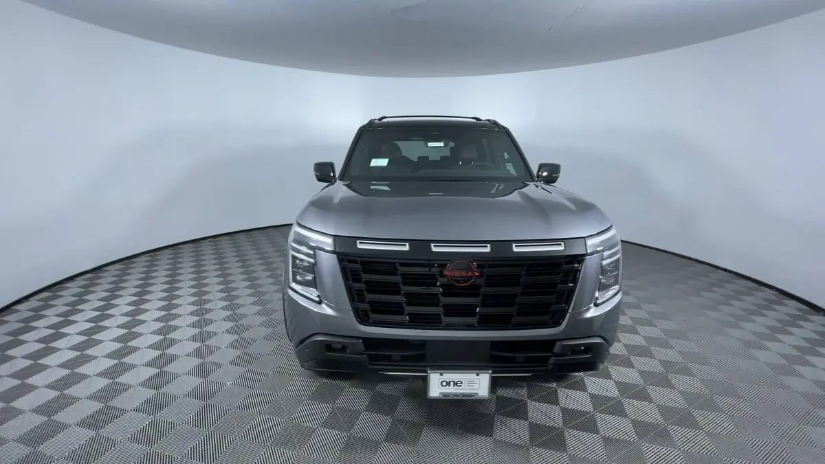 2026 Nissan Armada photo 3