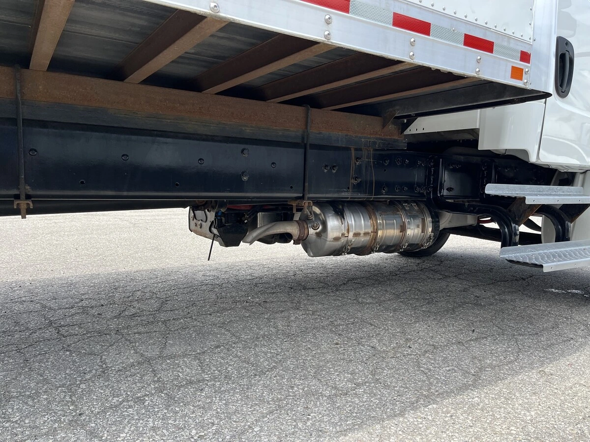 2023 Freightliner M2 106 — photo 7