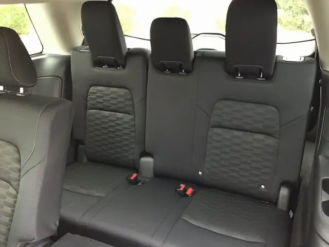 2024 Nissan Pathfinder S 4x4 photo 12