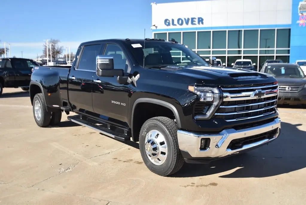 2026 Chevrolet Silverado 3500HD LTZ's photo