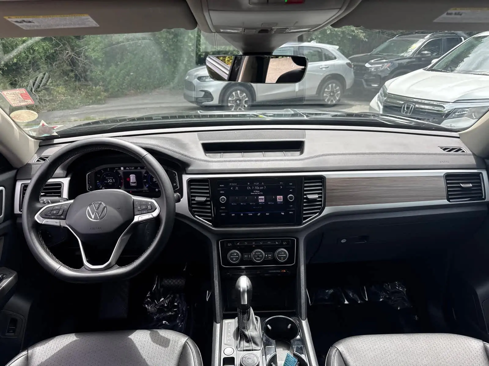 2022 Volkswagen Atlas V6 SEL photo 32