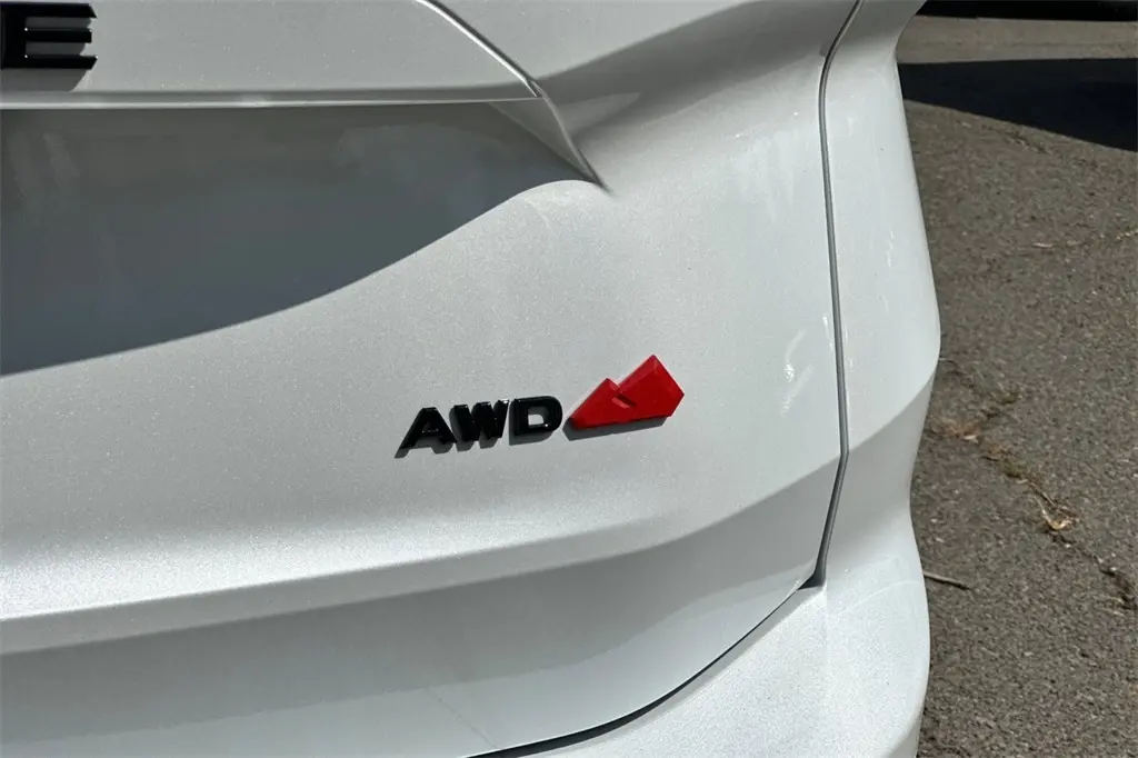 2026 Nissan Rogue SV photo 20