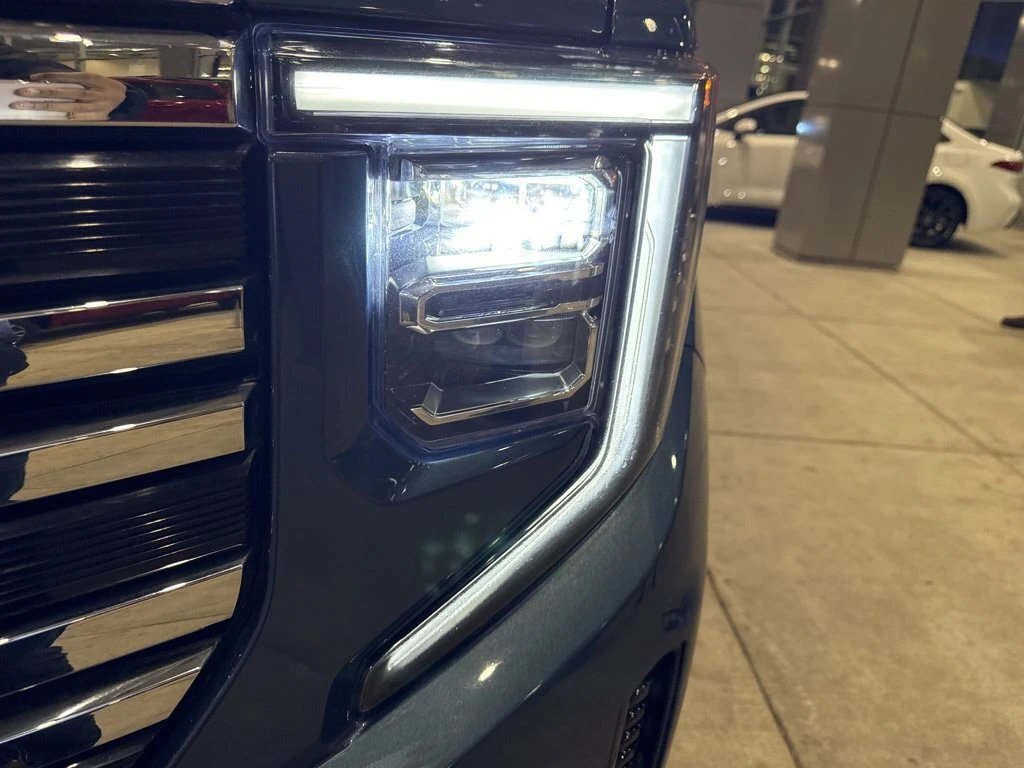 2024 GMC Sierra 1500 SLT - Photo 10