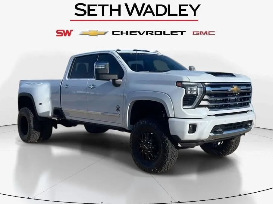 2026 Chevrolet Silverado 3500HD High Country's photo