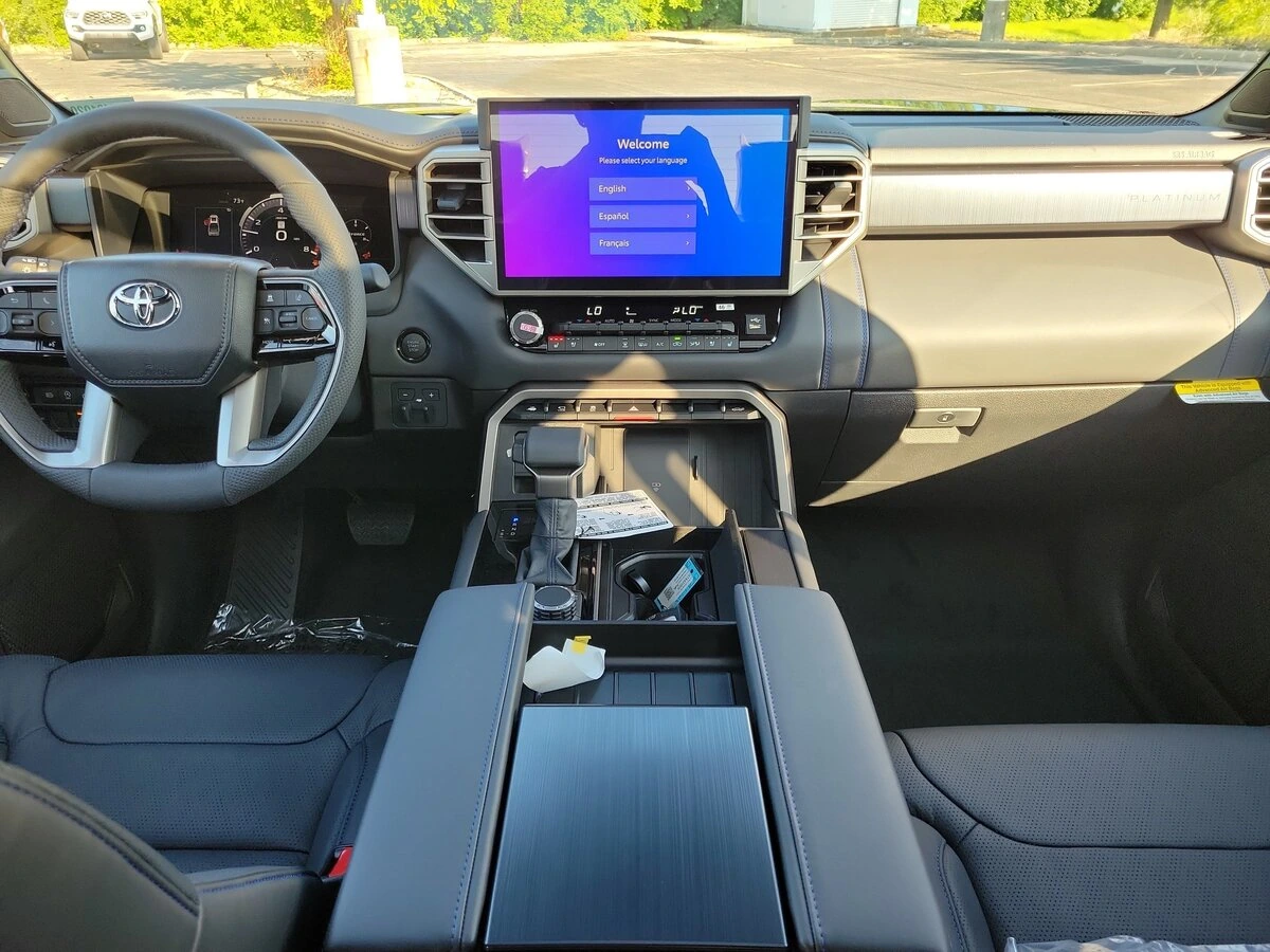 2026 Toyota Tundra Platinum - Photo 6