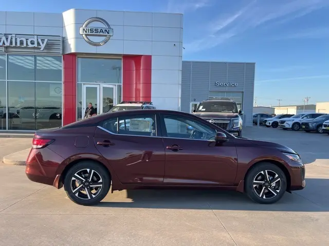 2025 Nissan Sentra SV photo 8