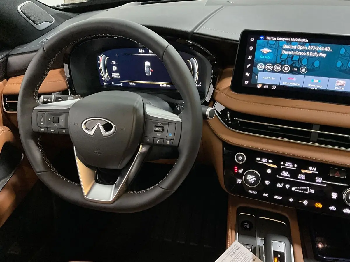 2026 Infiniti QX60 Autograph photo 2