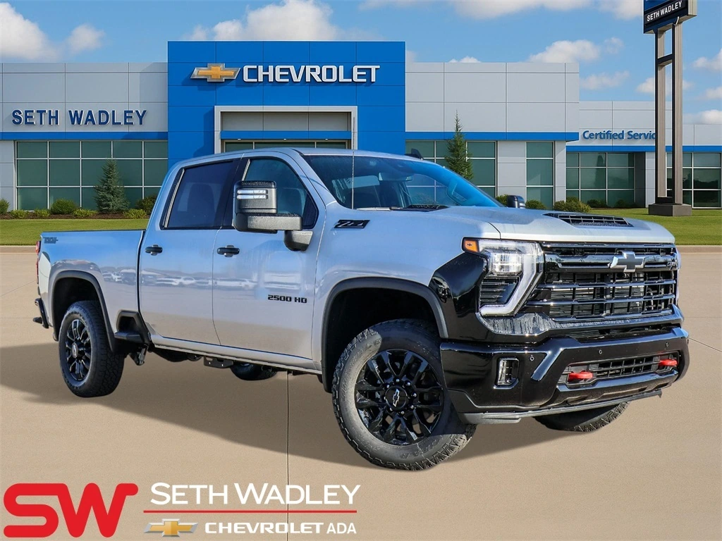 2026 Chevrolet Silverado HD LT's photo