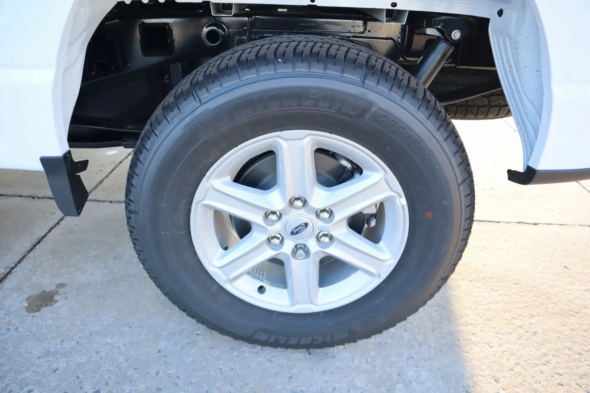2025 Ford F-150 XLT photo 13