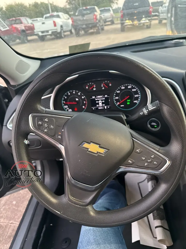 2024 Chevrolet Malibu 1LT photo 13