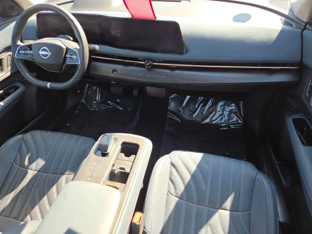 2023 Nissan ARIYA Platinum e-4ORCE photo 31