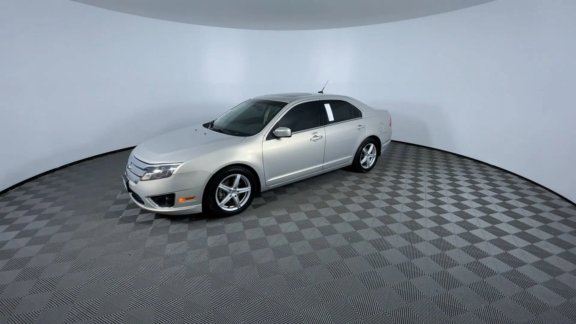 2010 Ford Fusion SEL photo 3