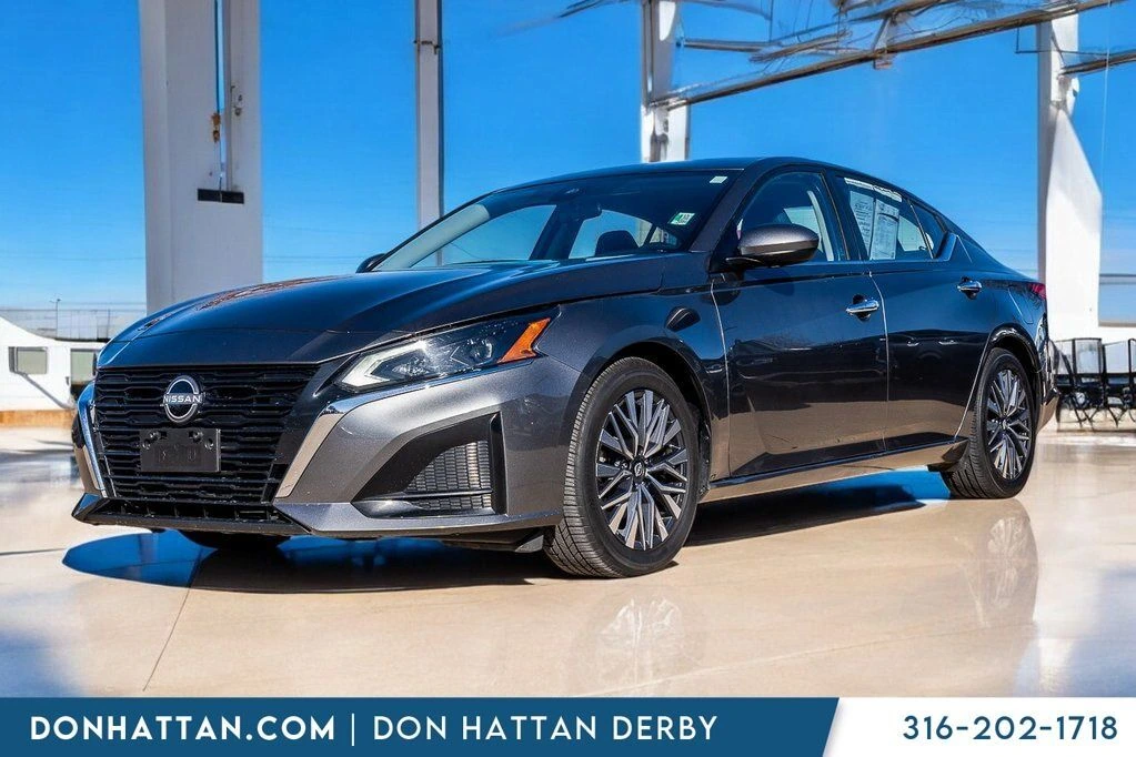 2023 Nissan Altima SV