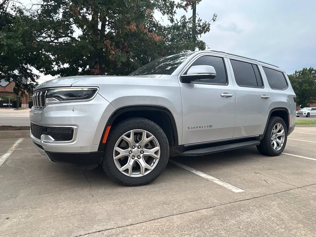2022 Jeep Wagoneer
