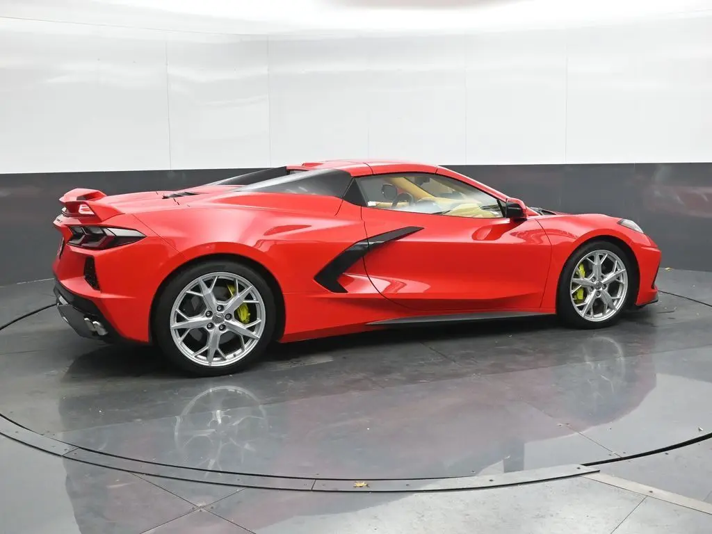 2022 Chevrolet Corvette Stingray 3LT photo 2