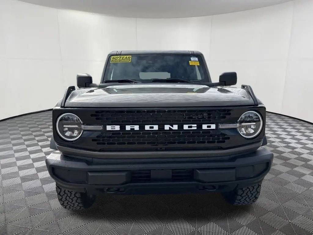2025 Ford Bronco Big Bend photo 8