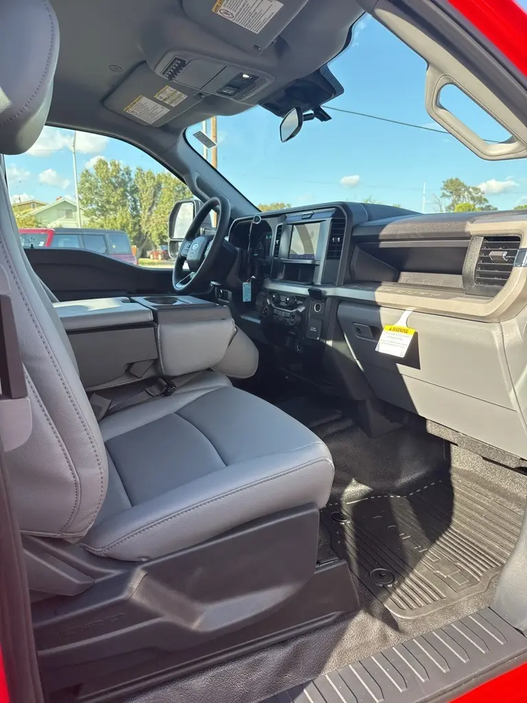 2026 Ford F-350 photo 24