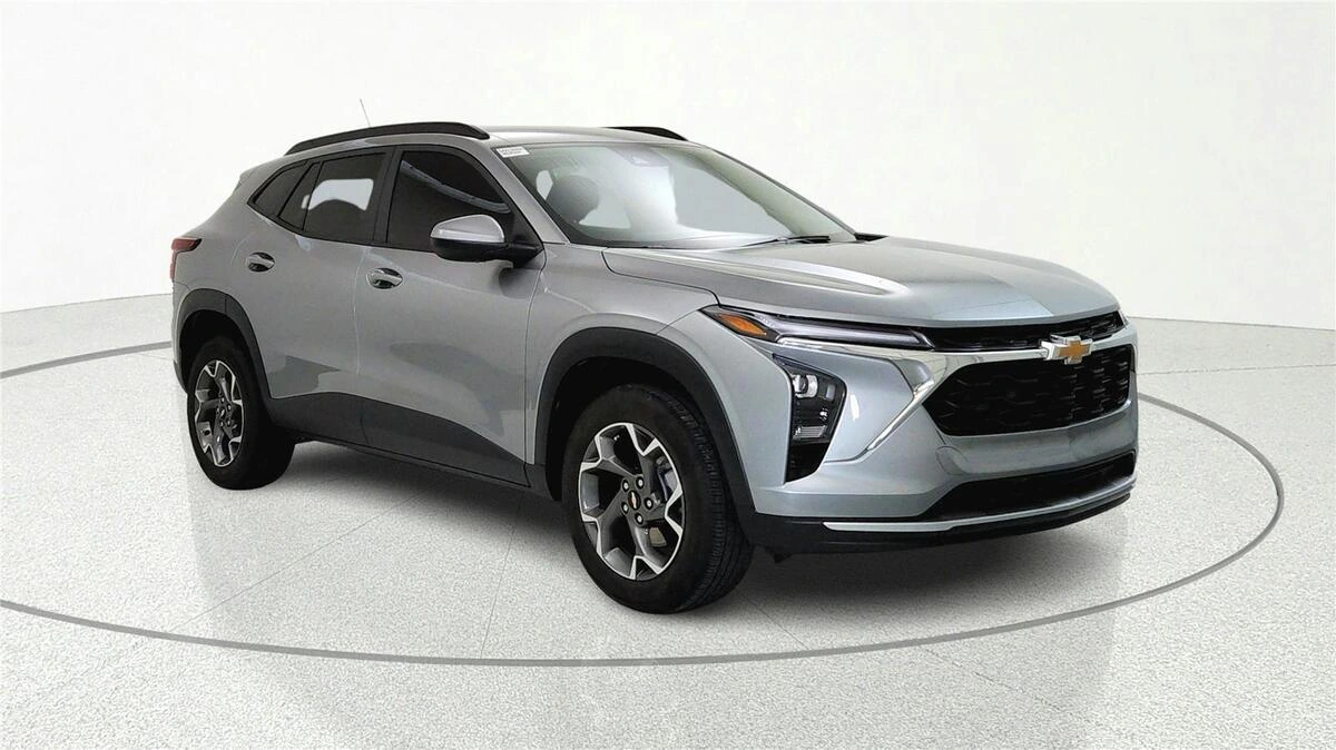 2025 Chevrolet Trax LT's photo