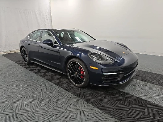 2022 Porsche Panamera