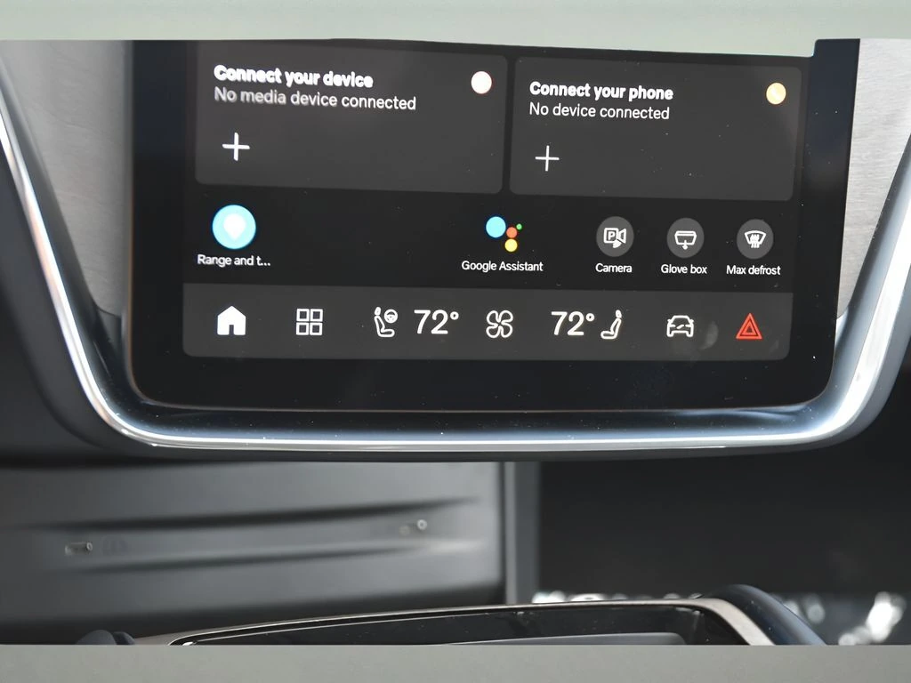 2025 Volvo - image 36