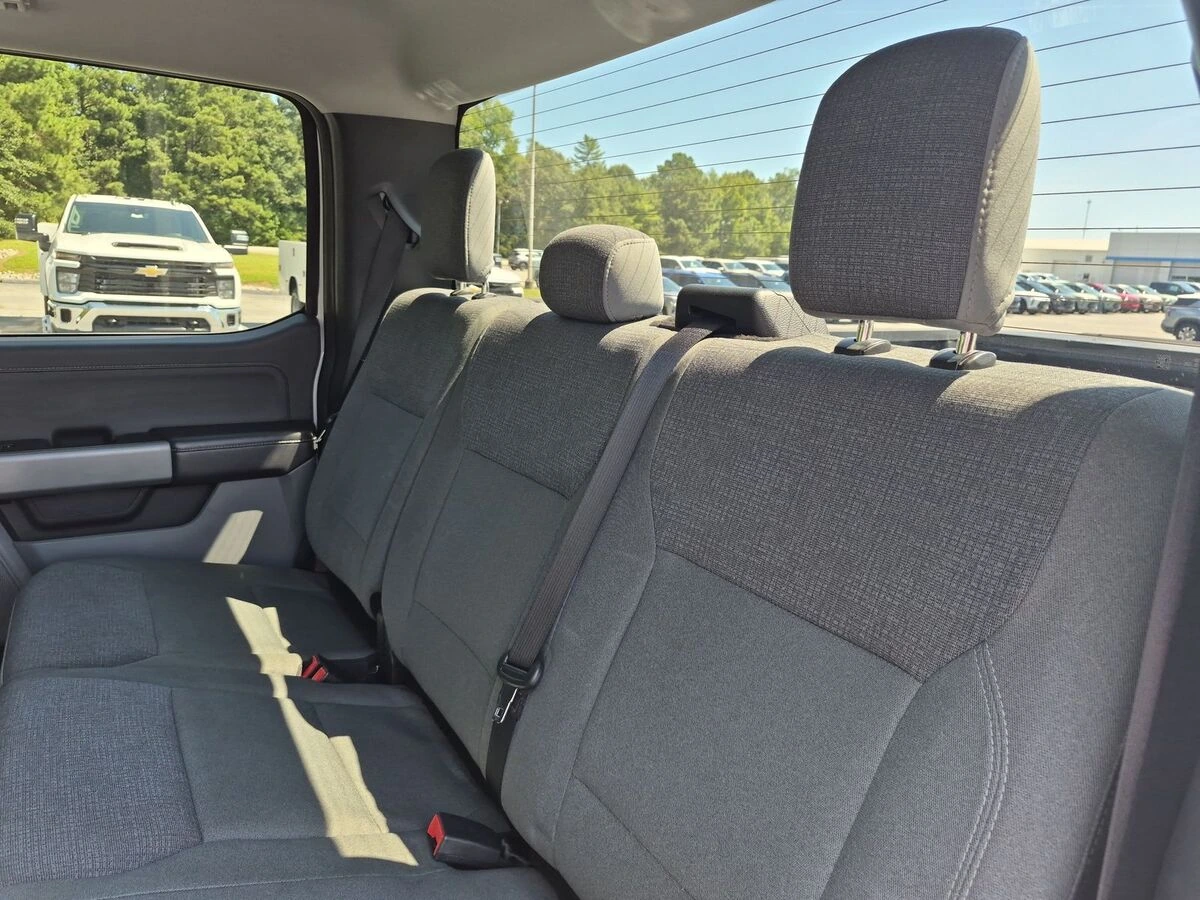 2025 Ford F-150 XLT - Photo 23