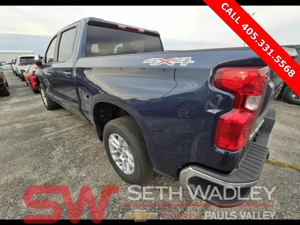 2023 Chevrolet Silverado 1500 LT photo 4