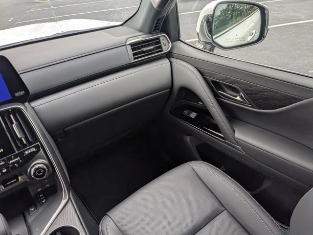 2026 Lexus LX 700h Luxury - Photo 17