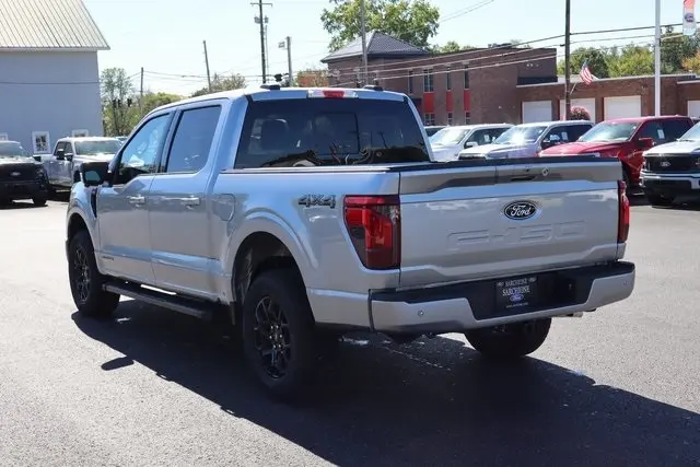 2025 Ford F-150 XLT photo 17