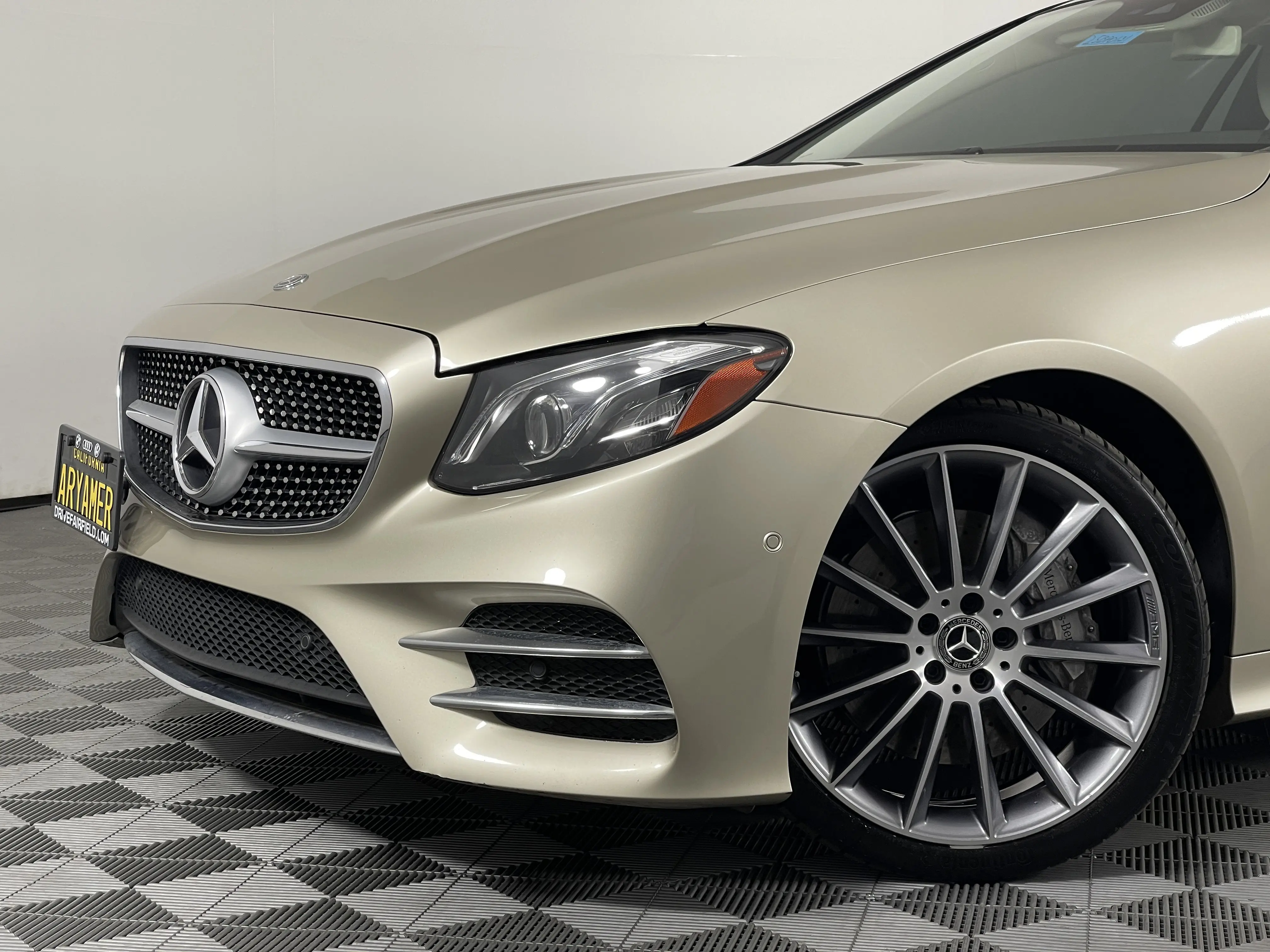 2018 Mercedes Benz E 400 4MATIC Coupe photo 3