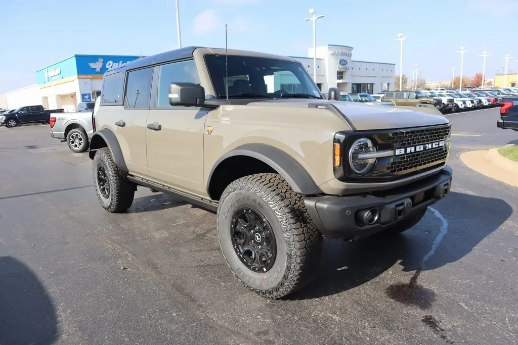 2025 Ford Bronco 4-Door Badlands's photo