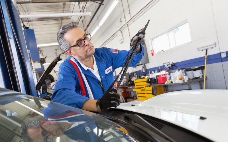 Choosing the Right Mopar Wiper Blades for Norman, OK Driving