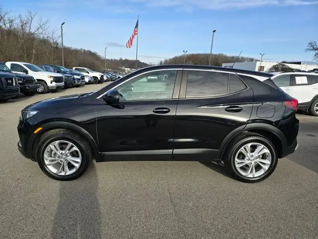 2022 Buick Encore GX Preferred photo 2