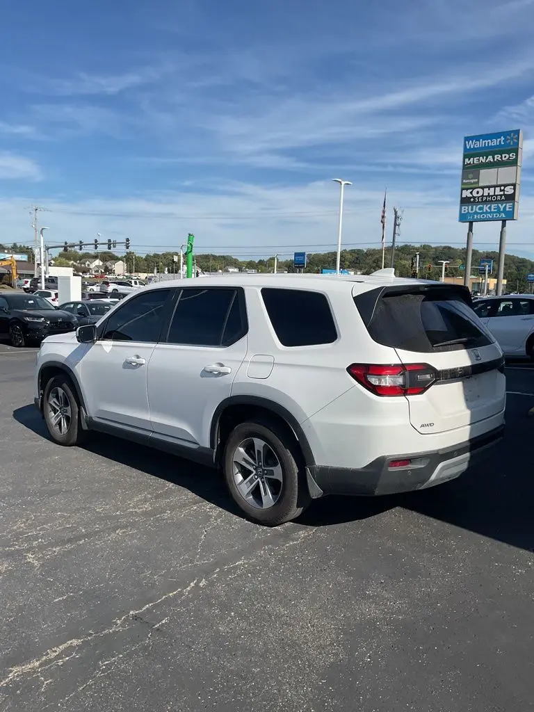 2025 Honda Pilot EX-L photo 2