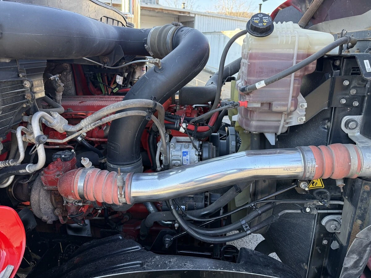 2022 International - image 19