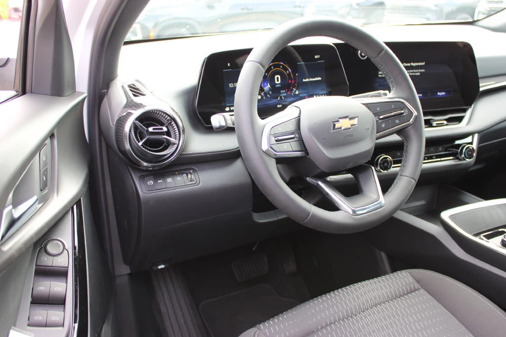 2027 Chevrolet Equinox LT - Photo 9