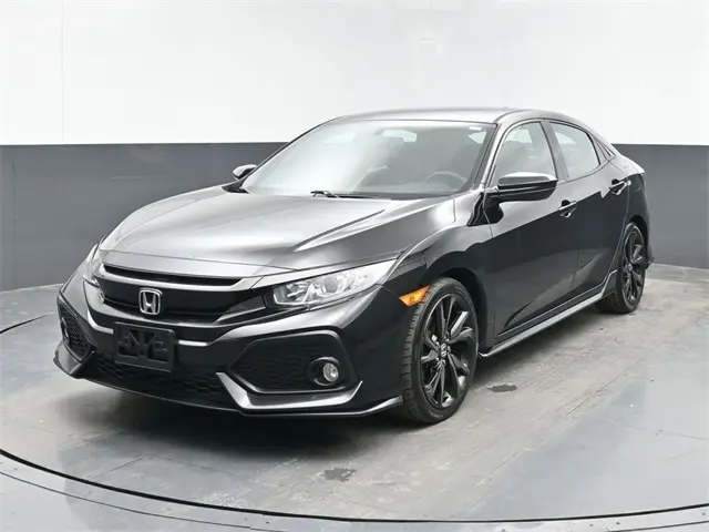 2018 Honda Civic Sport photo 4