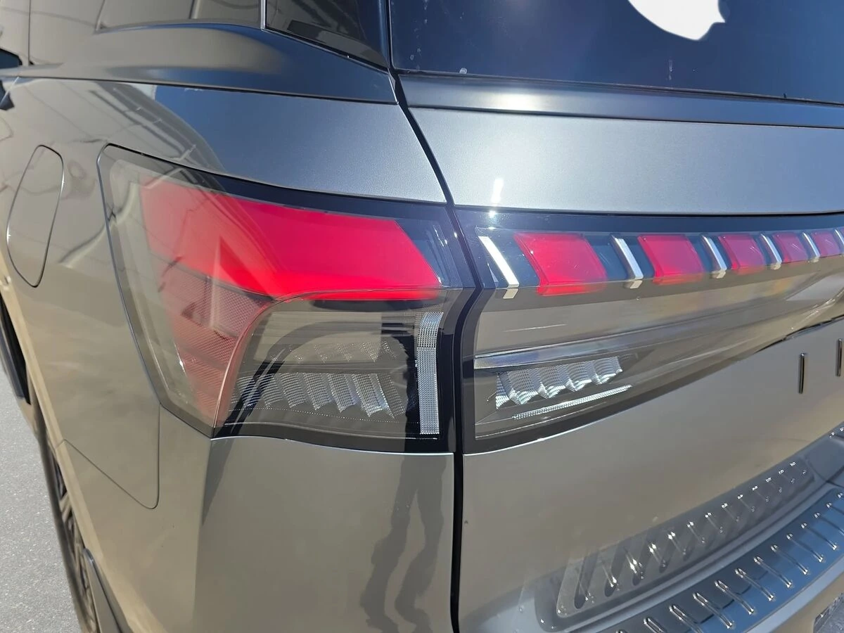 2026 INFINITI QX80 Sport - Photo 32