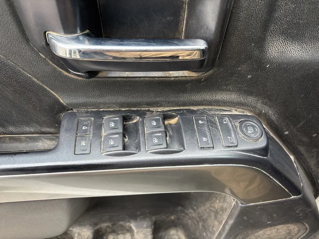 2015 Chevrolet Silverado 1500 LT1 photo 19