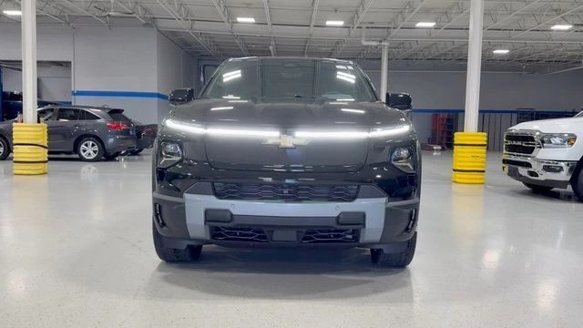 2026 Chevrolet Silverado EV LT - Photo 24