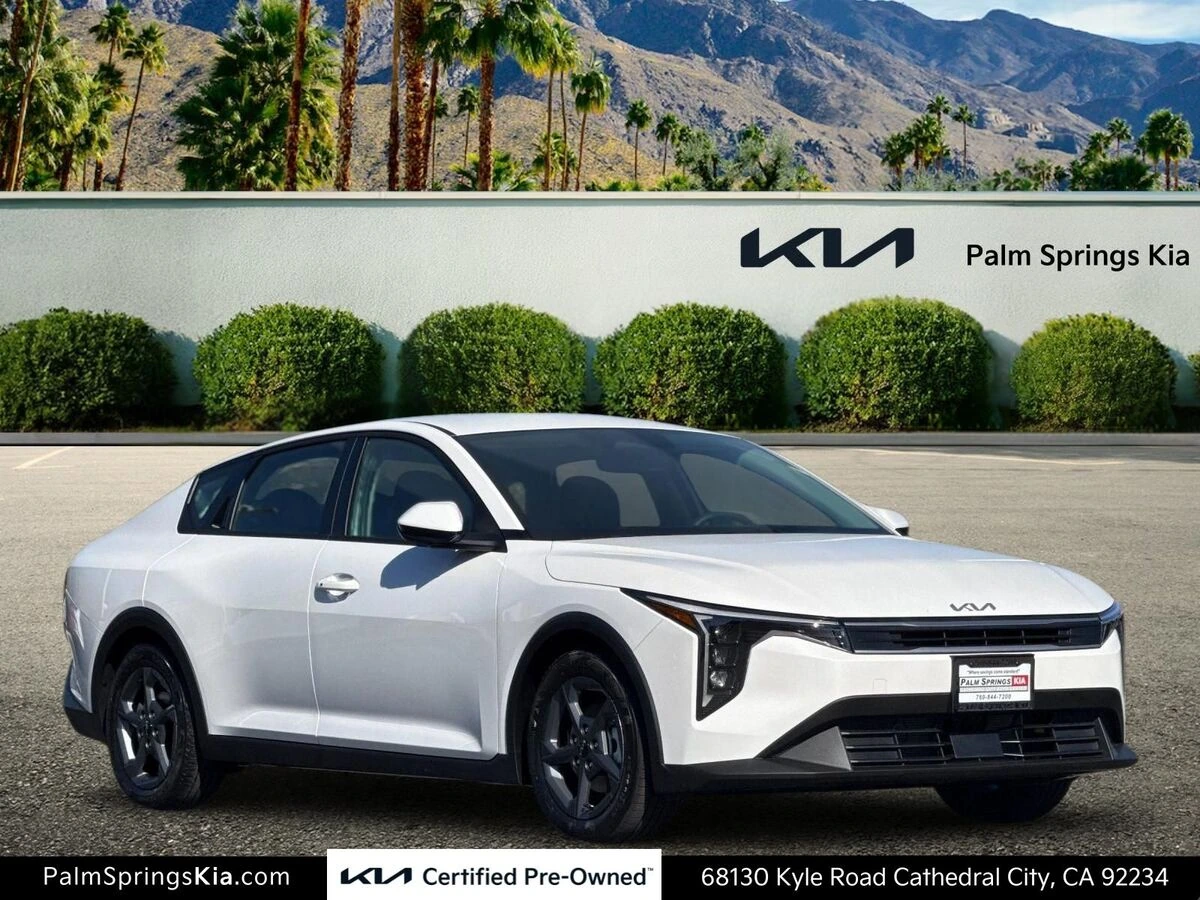 2026 Kia K4 LXS